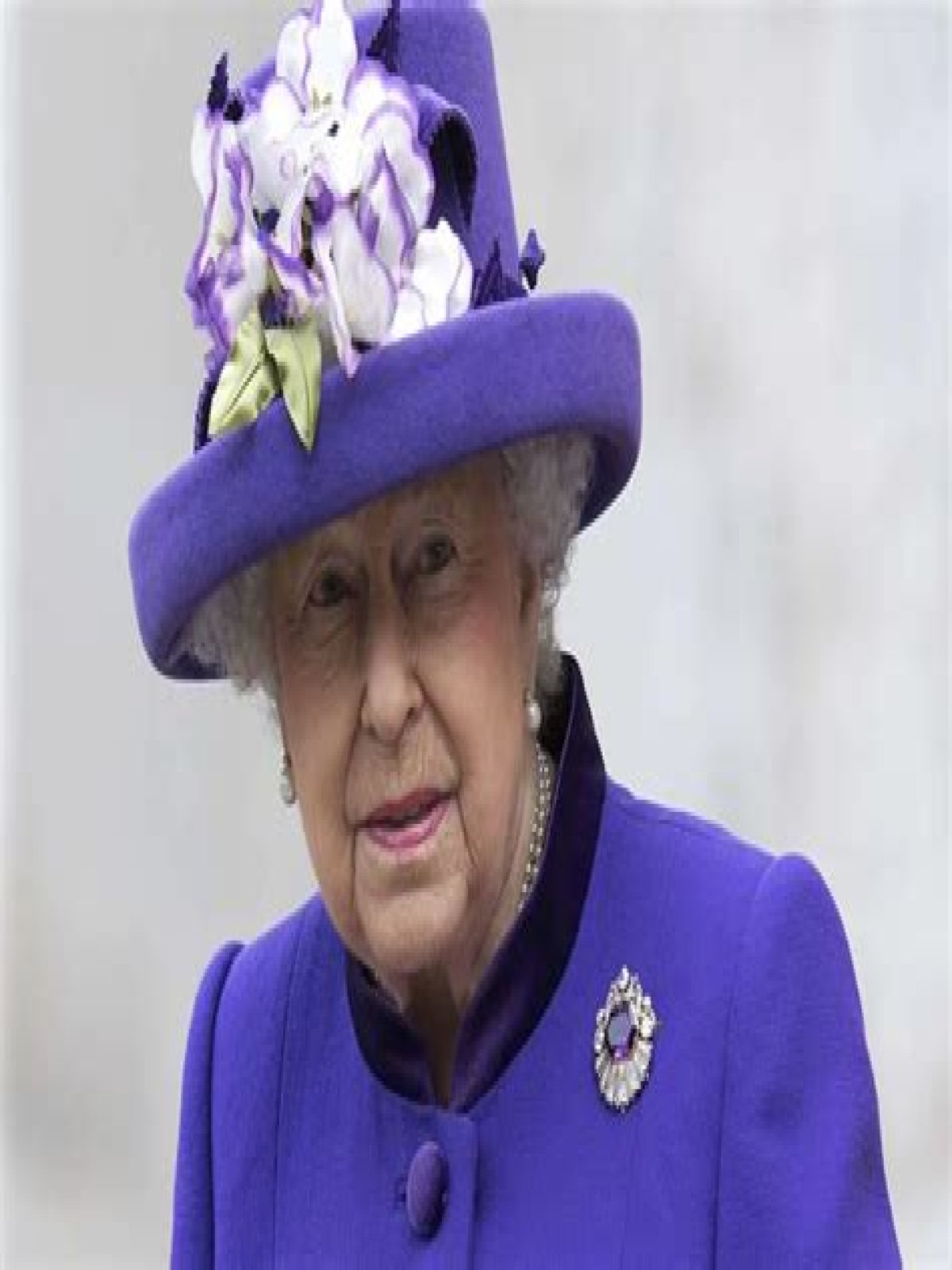 Buckingham Palace Staff Member Tests Positive For COVID-19