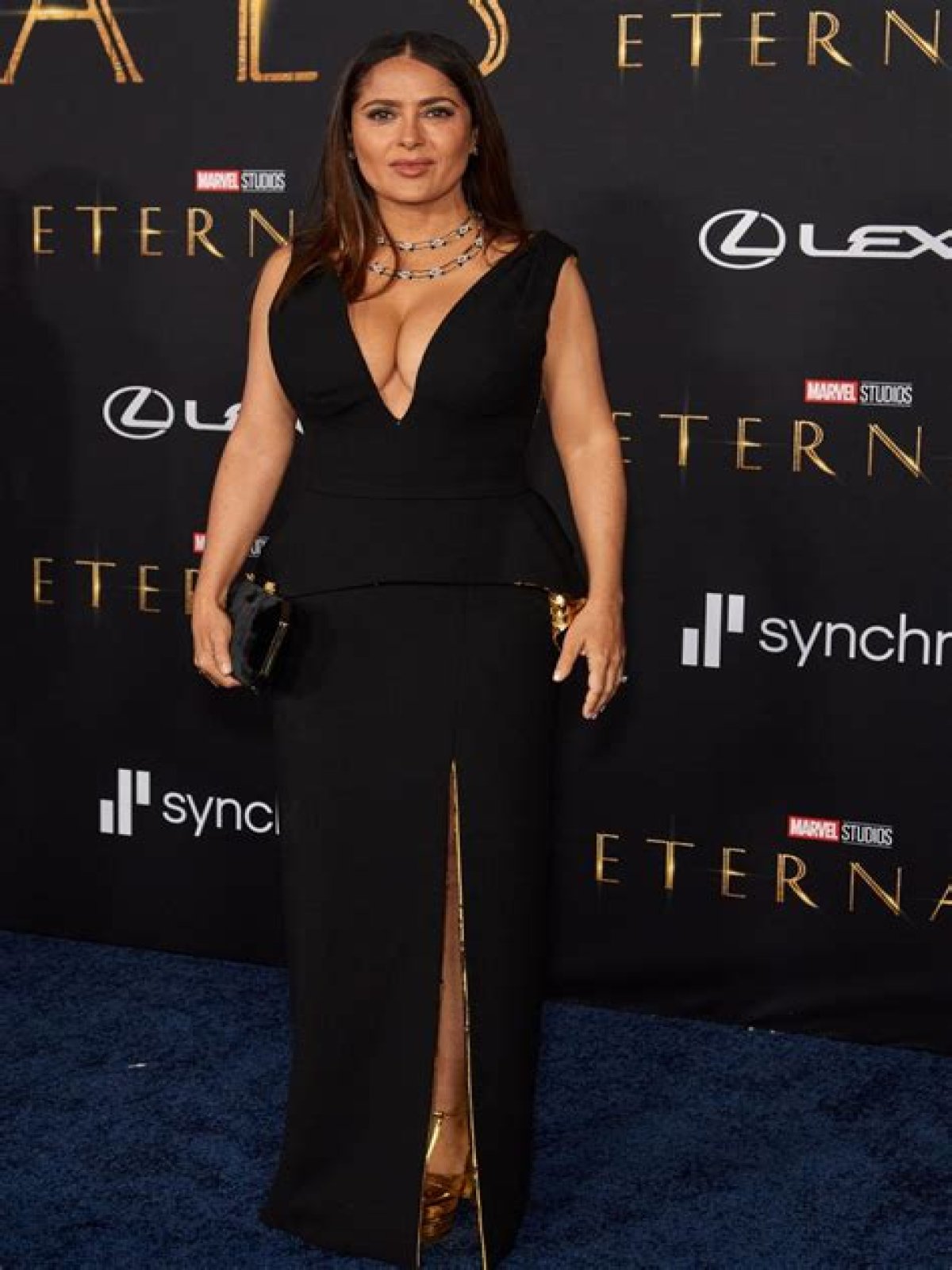 Dangerous Curves Ahead! See Salma Hayek’s Most Incredible Braless Photos