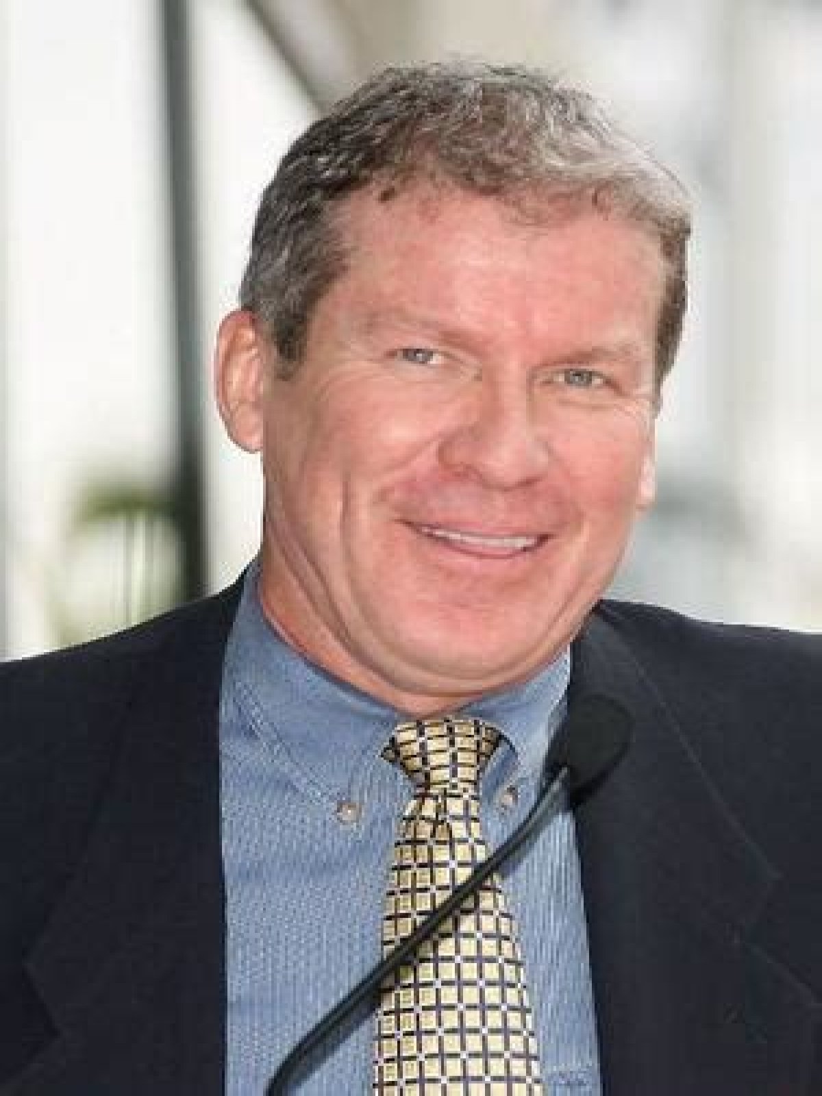 Daniel Hugh Kelly (TV Schauspieler) - Alter, Geburtstag, Bio, Fakten, Familie, Vermögen, Größe & mehr