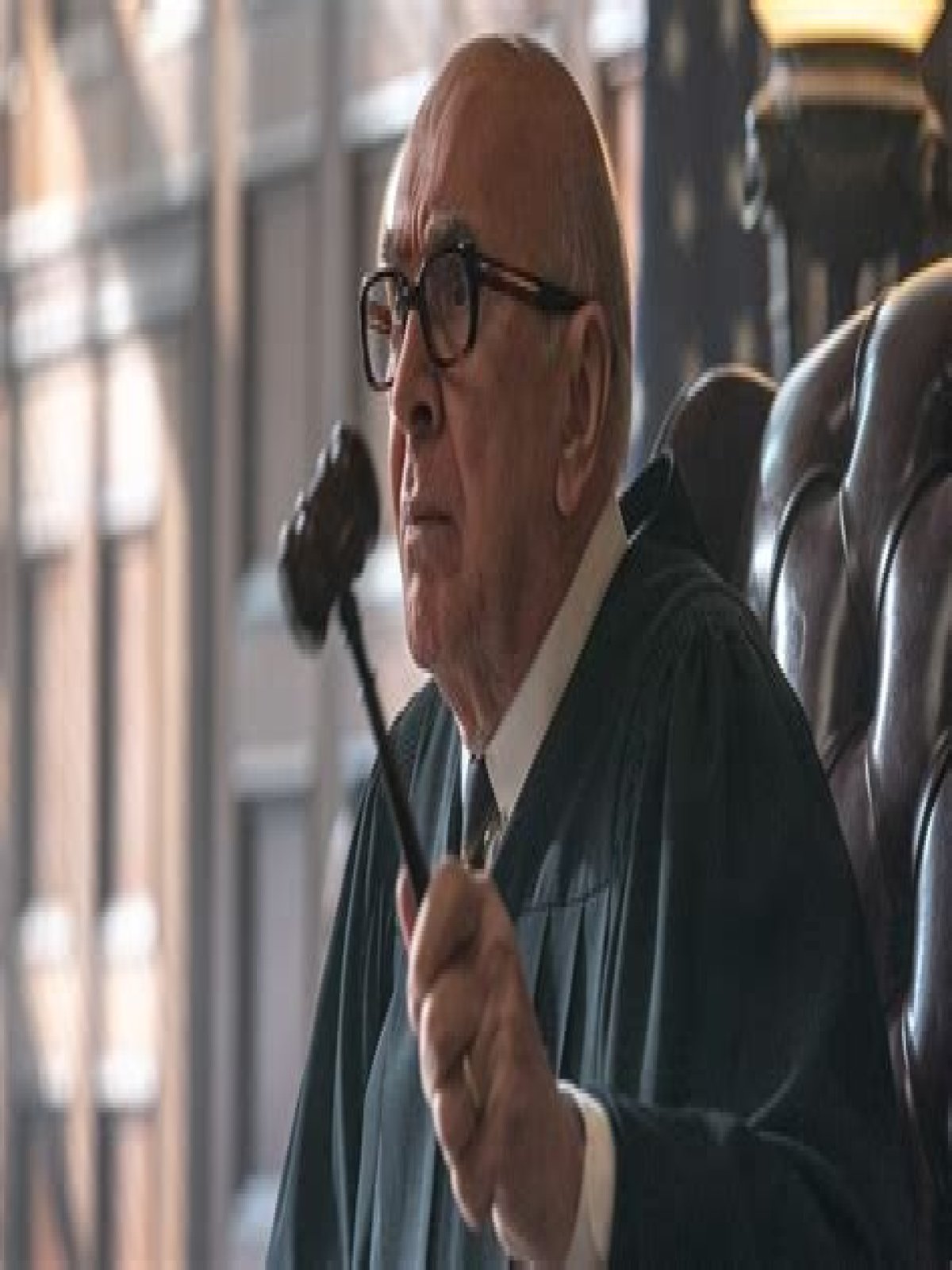 Frank Langella admits to his own inappropriate behavior after being fired by Netflix