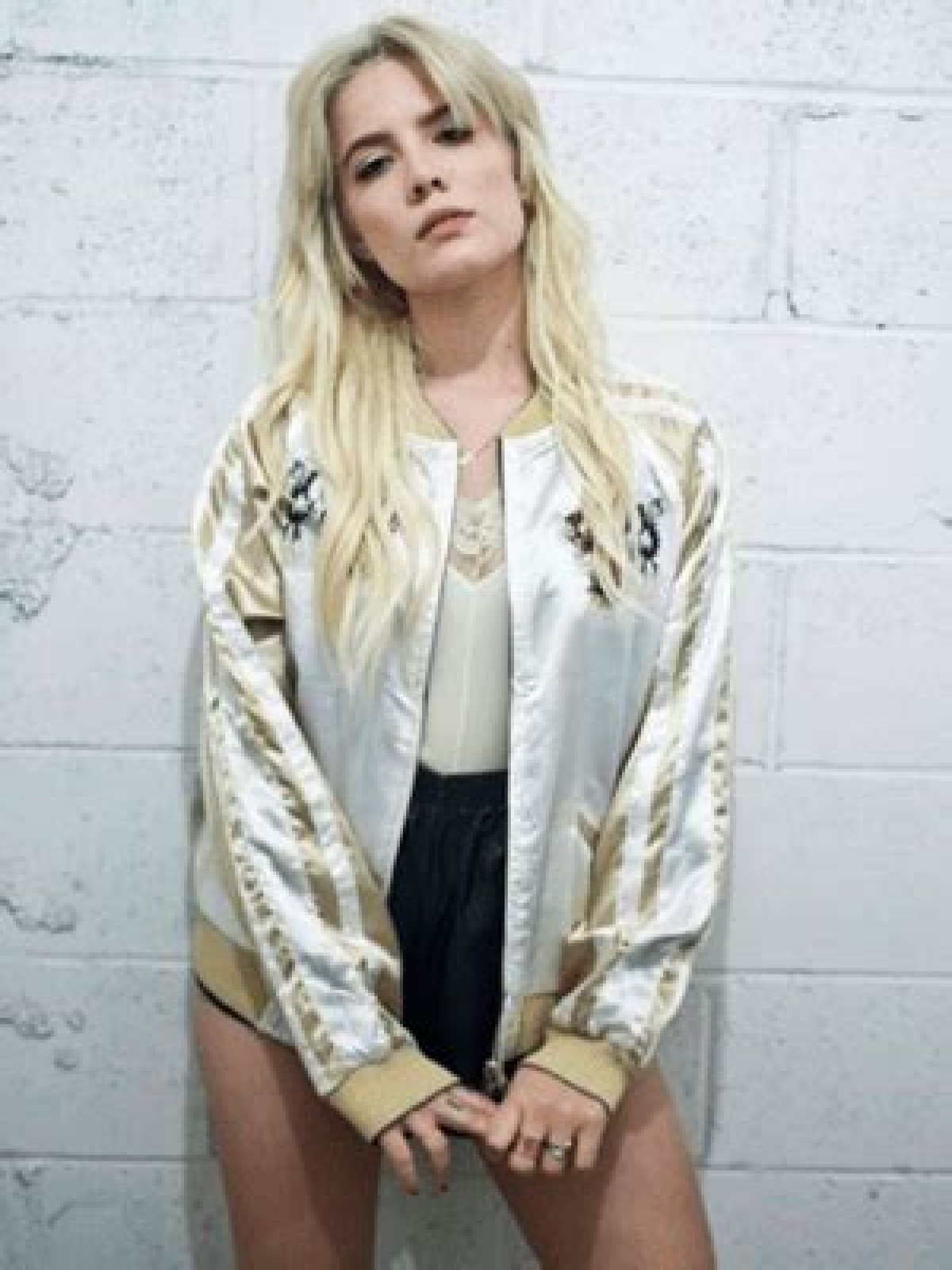 Halsey Height, Weight, Measurements, Bra Size, Shoe Size