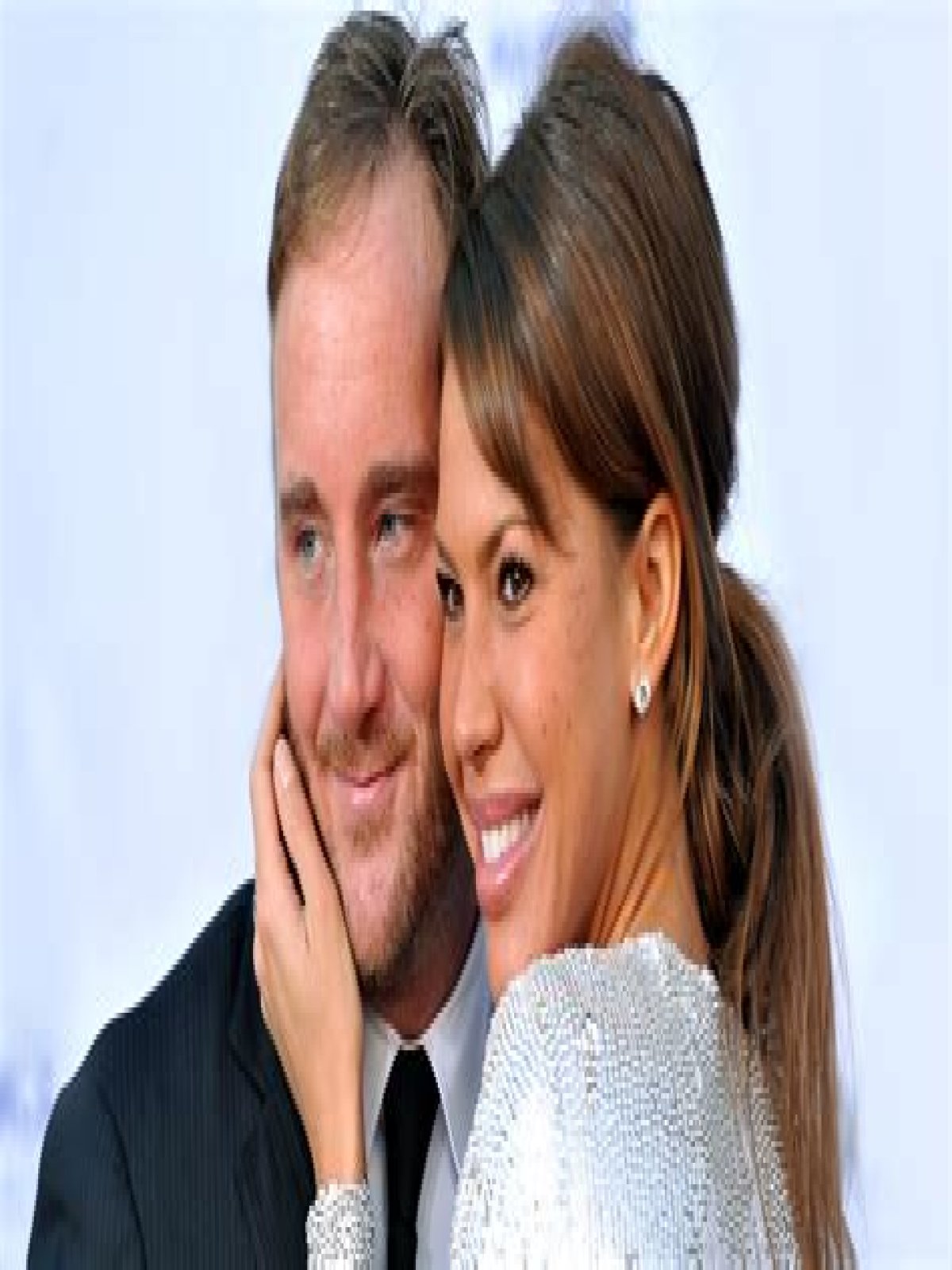 Jay Mohr and Nikki Cox’s divorce is messy and he claims she’s a drug addict