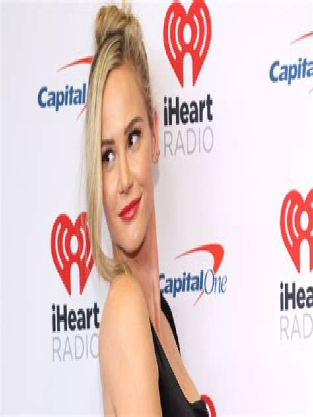 Julianne Hough Nose Job: Did She Get A Rhinoplasty?