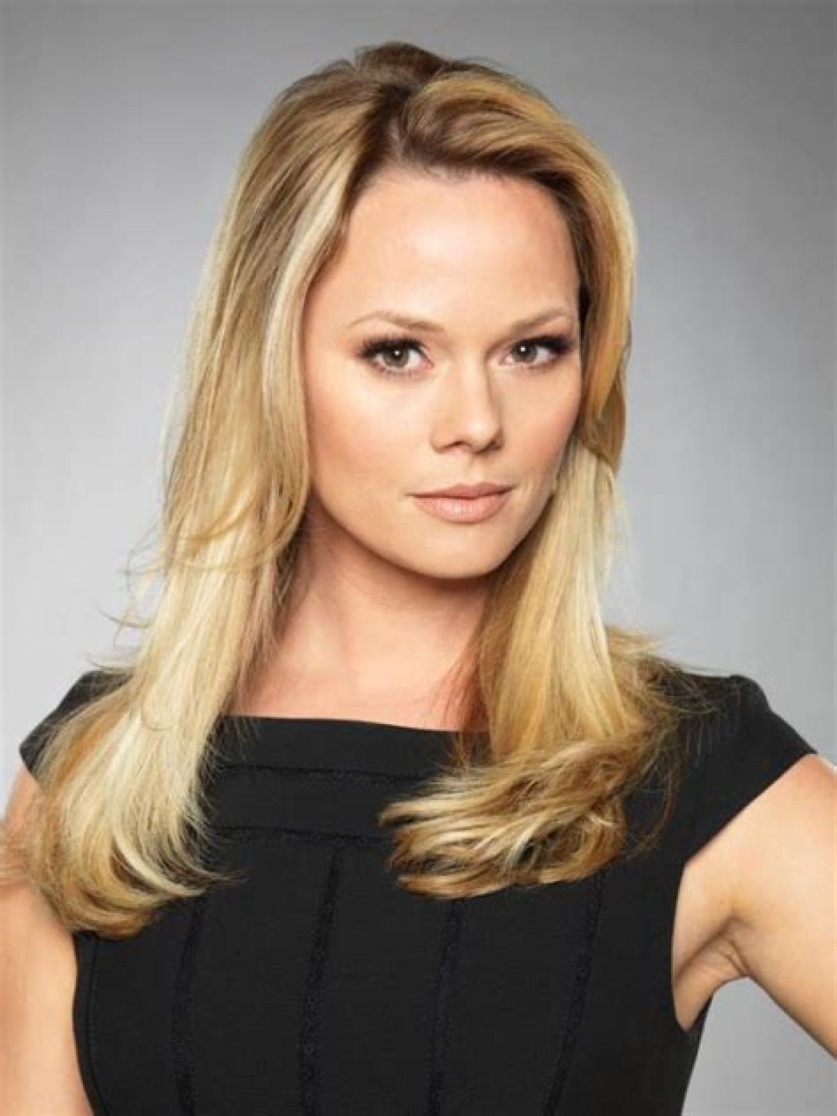 Kate Levering Net Worth, Age, Height, Husband, Family, Wiki 2024