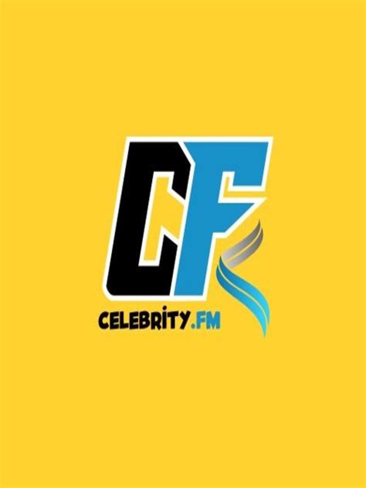 ما هو في EST الآن؟ - Celebrity.fm