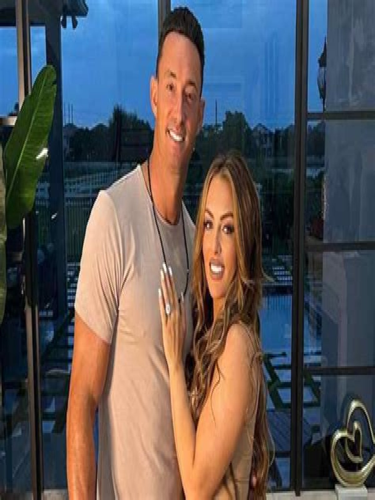 Mandy Rose WWE career, boyfriend, age, family, wedding, salary, height