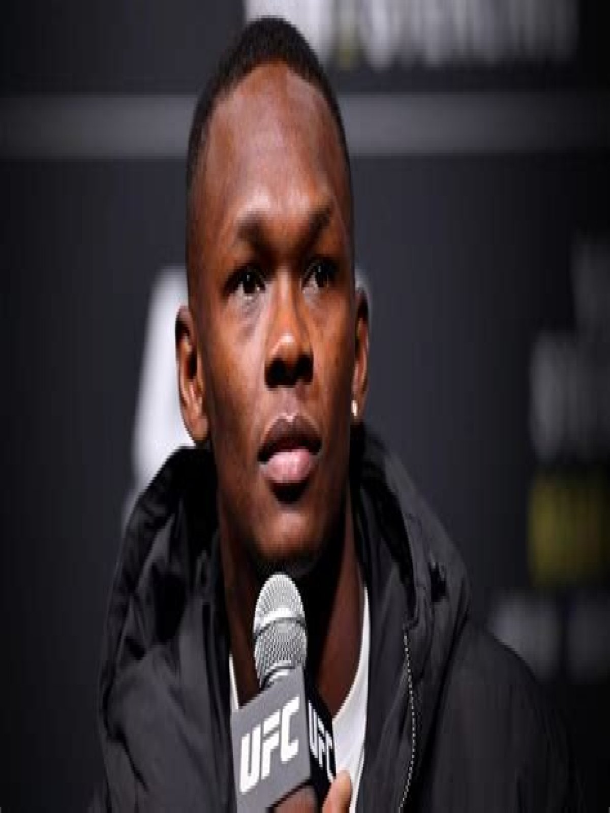 مخطط ولادة علم التنجيم لـ Israel Adesanya (MMA Fighter) 2024