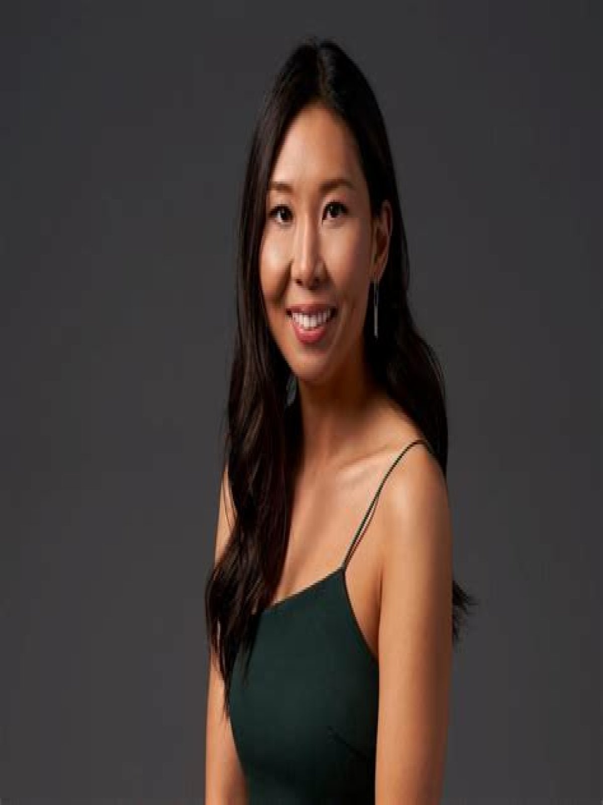 Natalie Lee - Age, Family, Bio